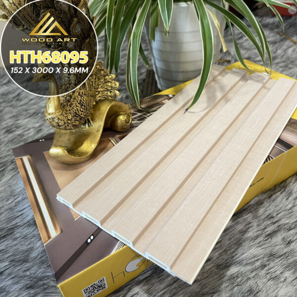 Tấm lam 4 nan sóng trần HTH68095